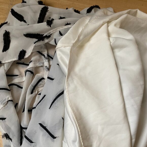 ALI + Jay A-Line Embroidered Dress BNWOT Sz Large Black White Ruffle Hem - Picture 8 of 10